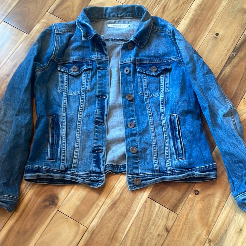 Ricki's Blue Denim Jean Jacket with Contrast Stitching
